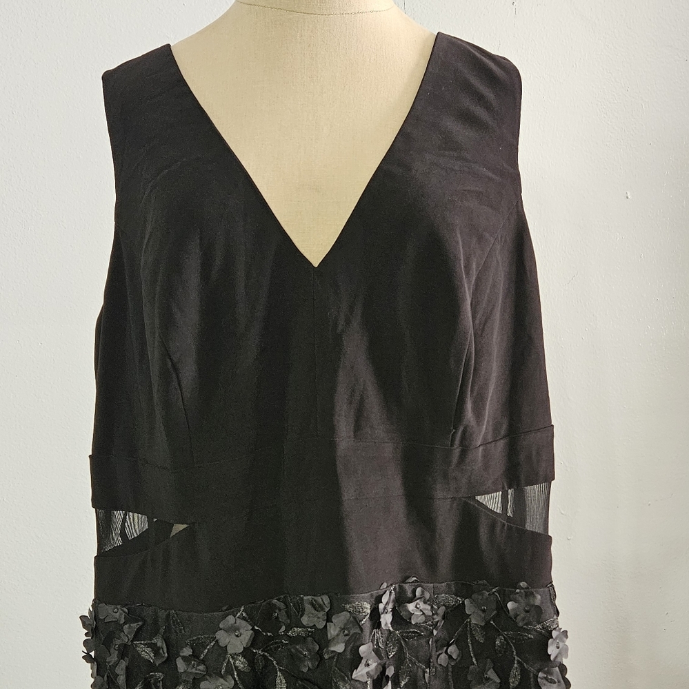 Xscape Women's Plus 3D Flower Skirt Gown In Black - Picture 5 of 9